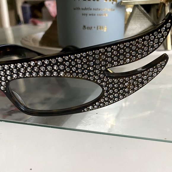 Gucci sunglasses - Picture 2 of 6